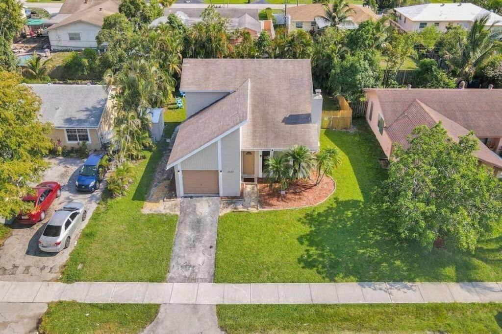 Delray Beach 3Bd Home & Pool With Game Room, 10 Guests エクステリア 写真